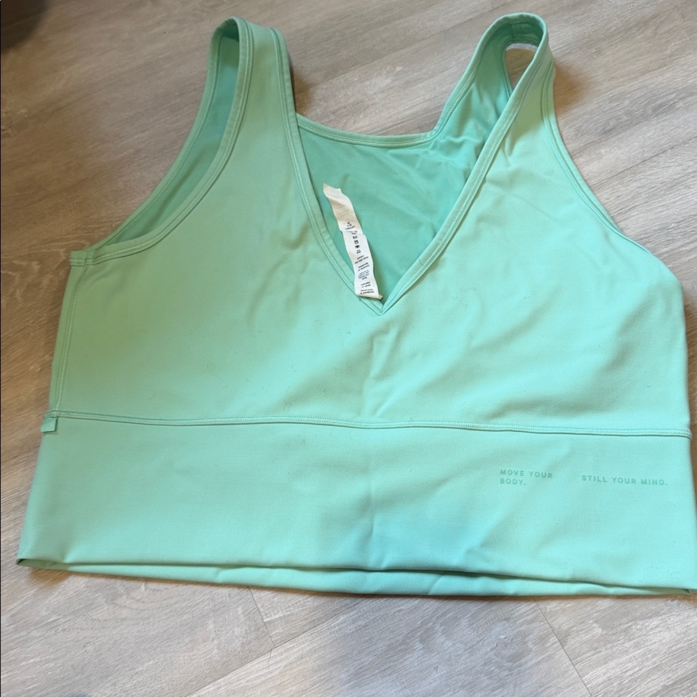 Lululemon power pivot sports tank size 14 - Picture 2 of 3